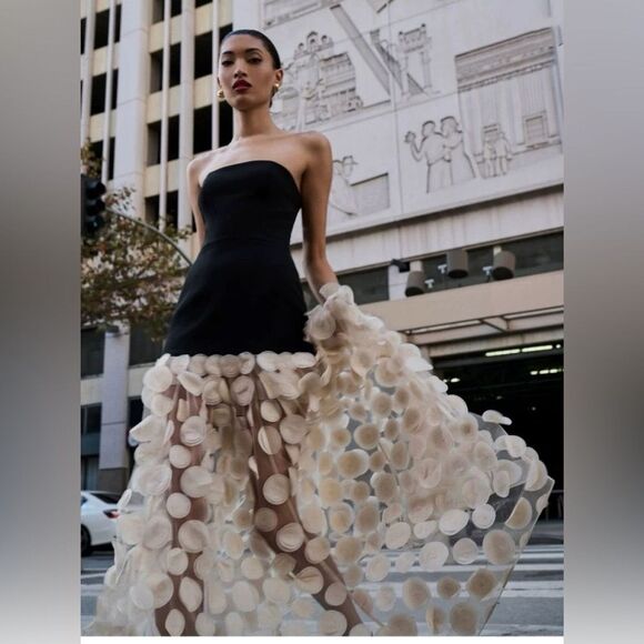 NWOT BRONX AND BANCO Harper Strapless Black and Beige Gown - Picture 8 of 16